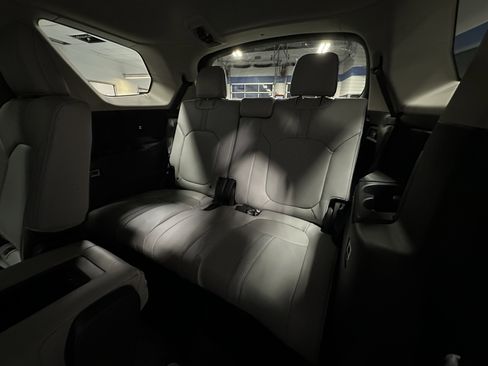 New 2025 Honda Pilot EX-L image 19