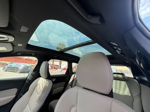 New 2026 Volvo XC60 B5 Plus w/ Protection Package Premier image 29