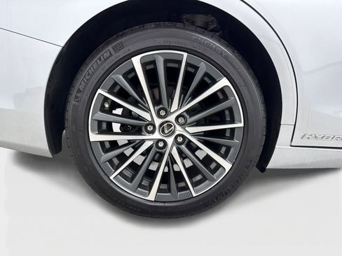 Used 2022 Lexus ES 300h w/ Premium Package FWD image 48