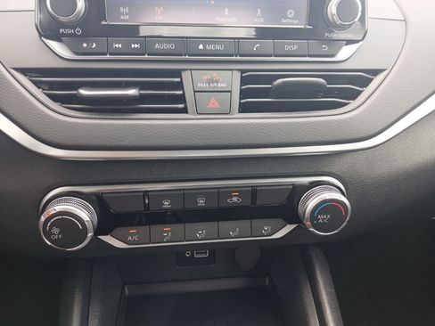 Used 2022 Nissan Altima 2.5 S FWD image 19