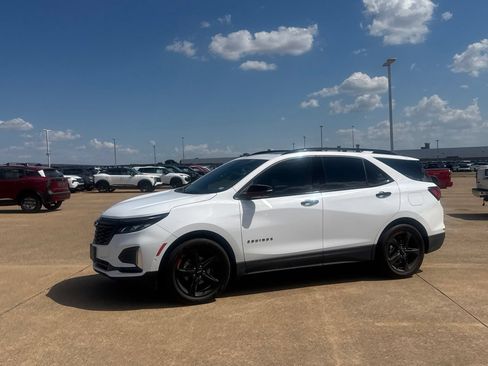 Used 2024 Chevrolet Equinox Premier FWD image 9