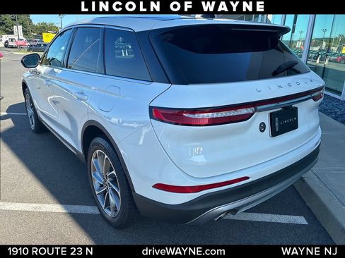 Certified 2024 Lincoln Corsair AWD w/ Equipment Group 101A image 4