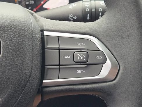 New 2026 Jeep Compass Latitude AWD/4WD image 32