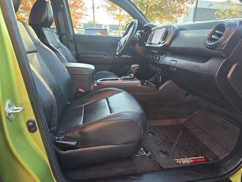 Certified 2022 Toyota Tacoma TRD Pro image 15