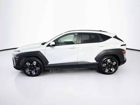 Used 2025 Hyundai Kona SEL FWD image 4