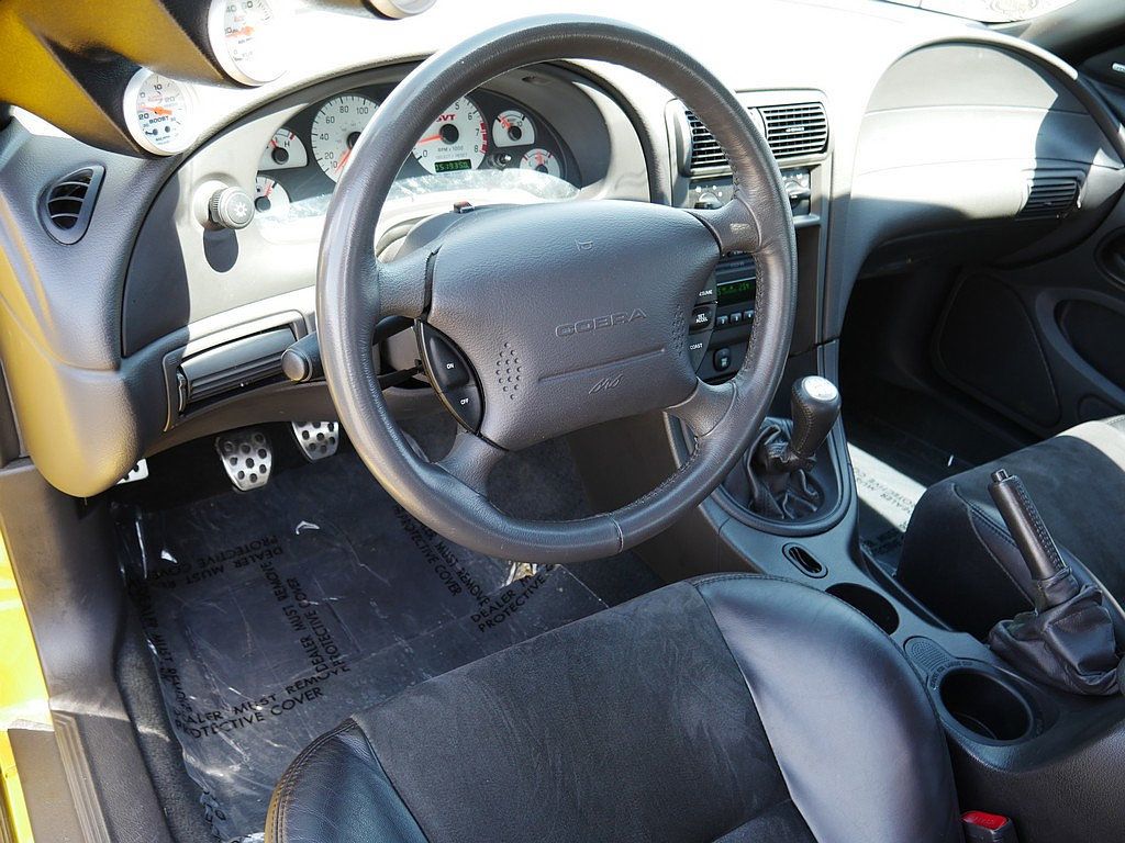 Used 2004 Ford Mustang Cobra RWD image 11