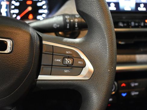 Used 2024 Jeep Compass Sport image 17