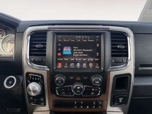 Used 2017 RAM 1500 Laramie w/ Convenience Group image 8