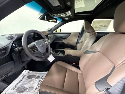 New 2025 Lexus ES 350 w/ Premium Package image 13