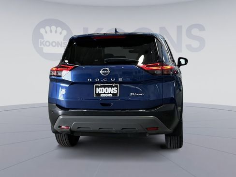 Used 2022 Nissan Rogue SV image 15