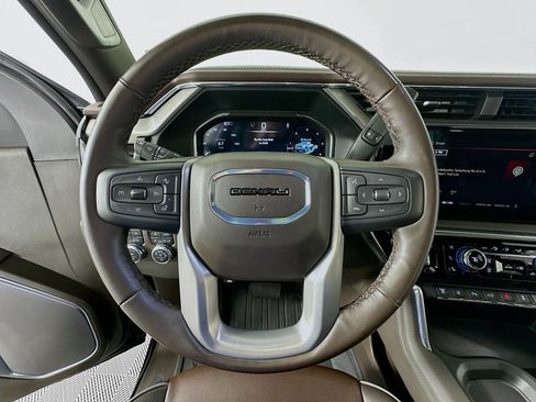 Used 2024 GMC Sierra 3500 Denali w/ Denali Reserve Package image 11