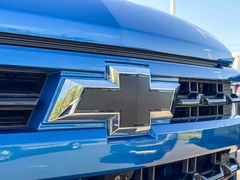 Used 2022 Chevrolet Silverado 1500 RST AWD/4WD image 12