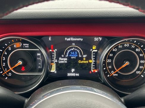 Used 2023 Jeep Wrangler Unlimited Rubicon image 25