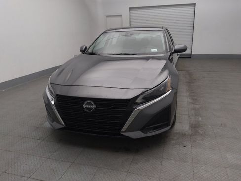 Used 2023 Nissan Altima 2.5 SV image 15