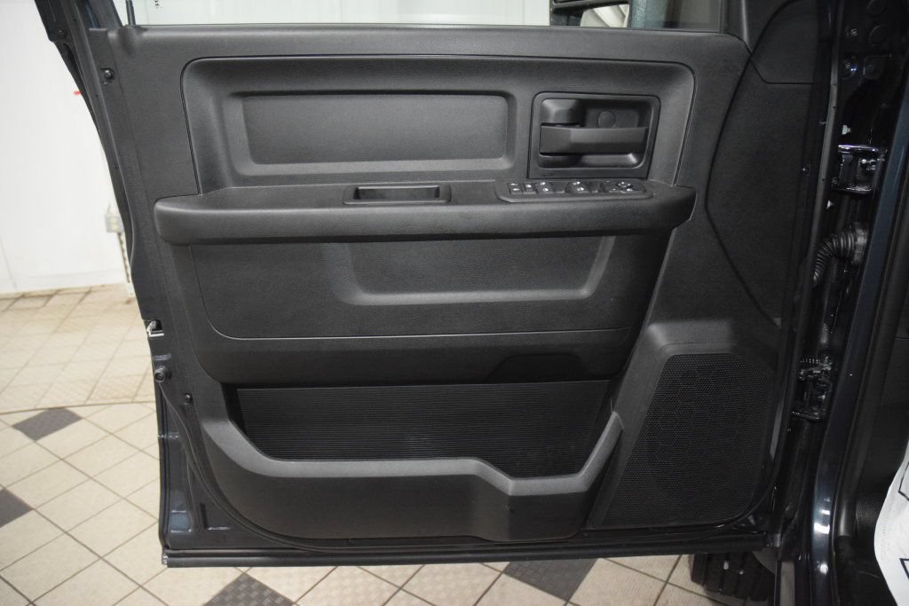 Used 2026 RAM 5500 Tradesman w/ Chrome Appearance Group AWD/4WD image 36