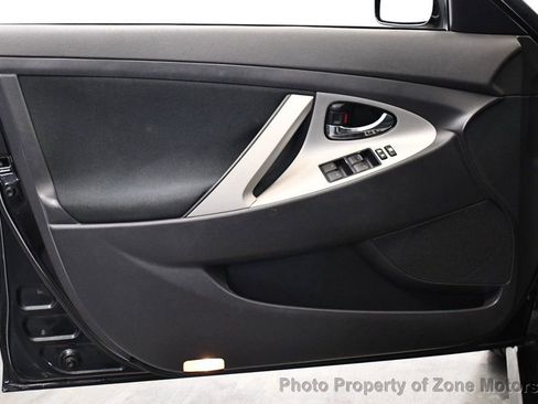 Used 2010 Toyota Camry FWD image 7