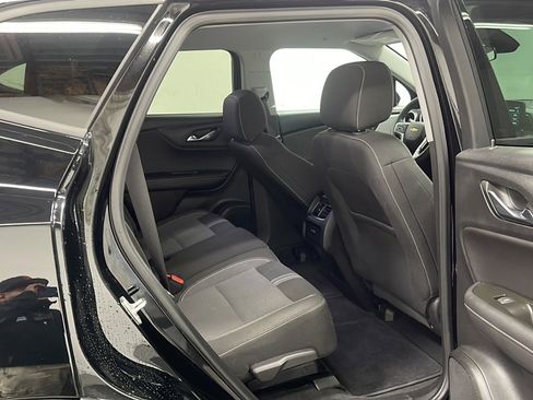 Used 2025 Chevrolet Blazer LT FWD image 20