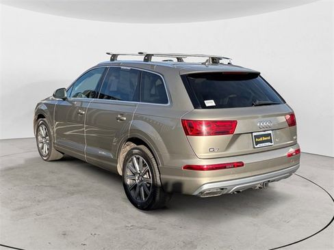 Used 2017 Audi Q7 3.0T Premium Plus image 5