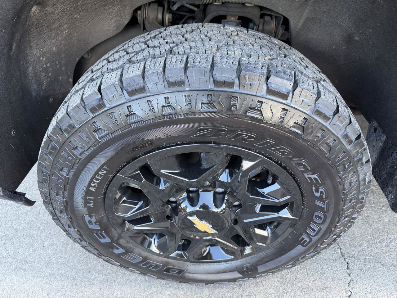 Used 2024 Chevrolet Silverado 3500 LT AWD/4WD image 17