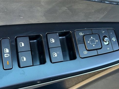 New 2025 Kia EV6 Light image 13
