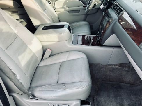 Used 2014 Chevrolet Tahoe LTZ image 22