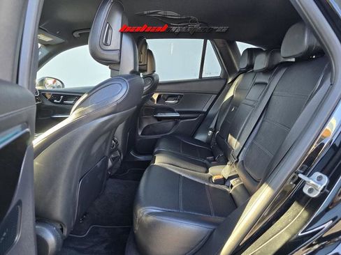 Used 2024 Mercedes-Benz GLC 300 image 7