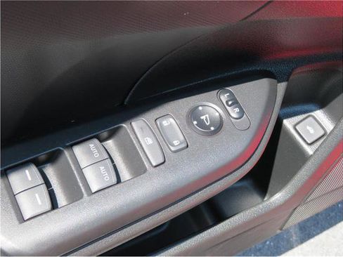 Used 2021 Honda Civic Sport image 13