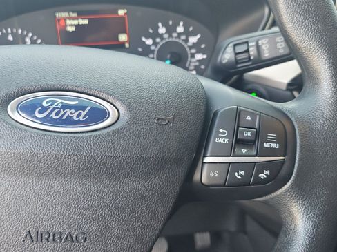 Used 2022 Ford Escape SE FWD image 18