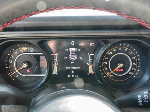 Used 2024 Jeep Wrangler Rubicon image 21