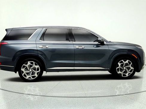 Used 2022 Hyundai Palisade Calligraphy w/ Winter Package FWD image 4