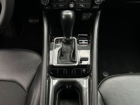 Used 2025 Jeep Compass Latitude image 14