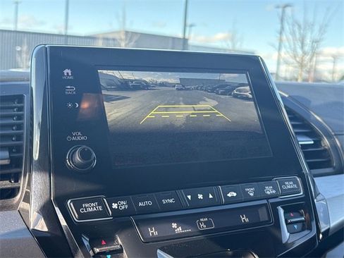 Used 2021 Honda Odyssey Touring image 17
