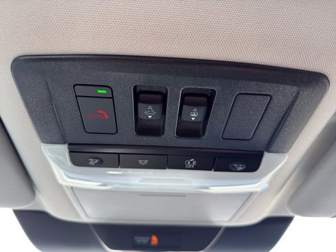 New 2026 Nissan Pathfinder Platinum image 23