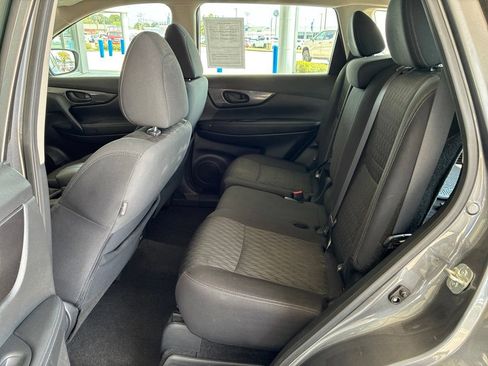 Used 2020 Nissan Rogue S FWD image 15