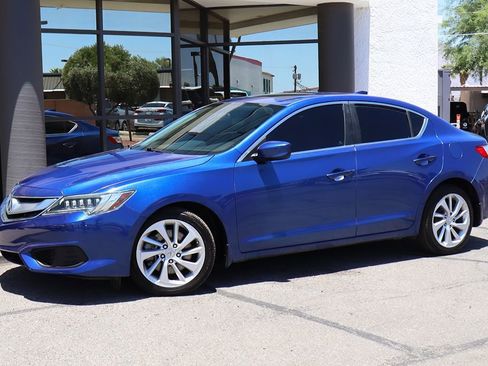 Used 2017 Acura ILX FWD image 3