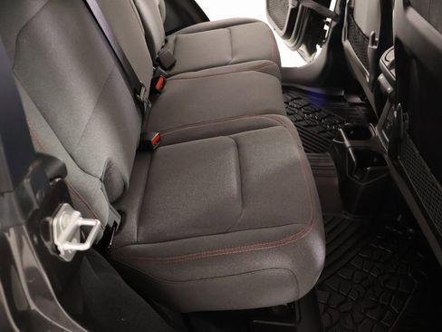 Used 2024 Jeep Wrangler Unlimited Rubicon w/ Technology Group image 15