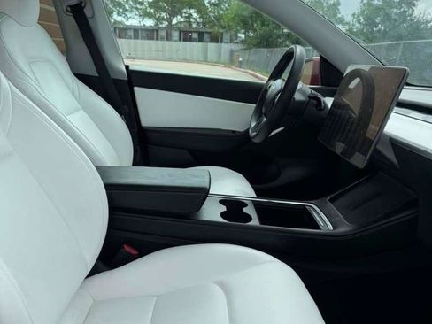 Used 2021 Tesla Model Y Long Range AWD/4WD image 11