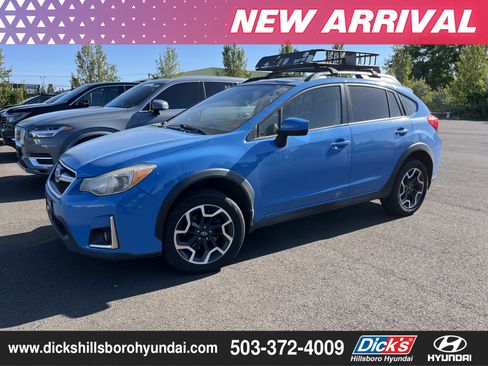 Used 2017 Subaru Crosstrek 2.0i Premium w/ Popular Package #1 AWD/4WD image 1
