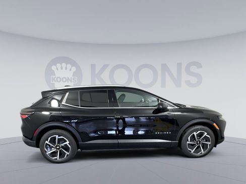 New 2026 Chevrolet Equinox EV LT image 8