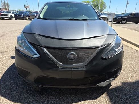 Used 2017 Nissan Sentra SV image 2