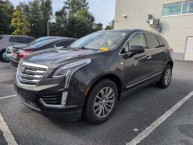 Used 2017 Cadillac XT5 Luxury w/ Driver Awareness Package FWD image 5