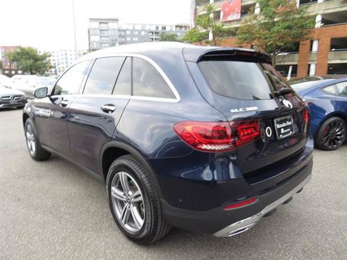 Certified 2022 Mercedes-Benz GLC 300 4MATIC image 2