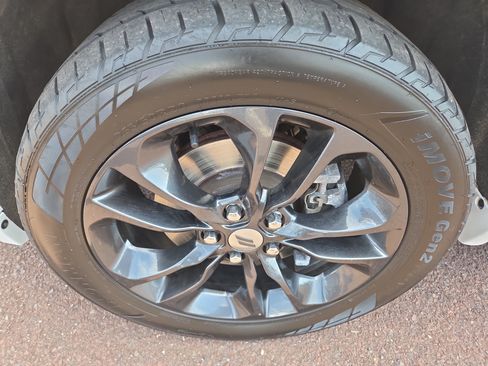Used 2022 Dodge Durango GT AWD/4WD image 12