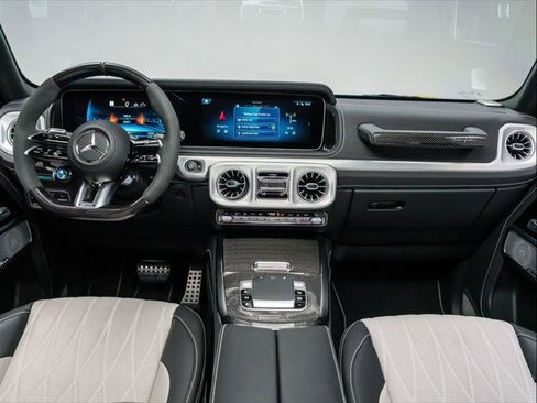 Used 2025 Mercedes-Benz G 63 AMG 4MATIC image 17