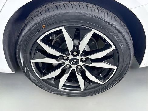 Used 2025 Chevrolet Malibu RS FWD image 29