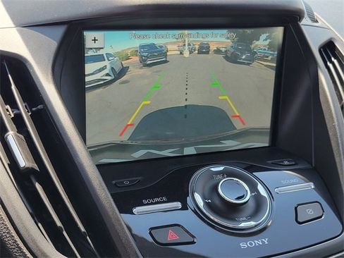 Used 2019 Ford Escape Titanium image 22