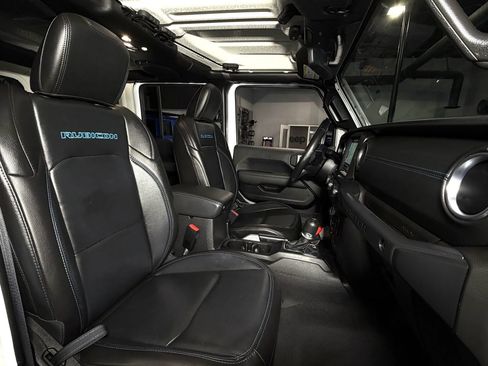 Used 2021 Jeep Wrangler Unlimited Rubicon 4xe w/ Steel Bumper Group image 18