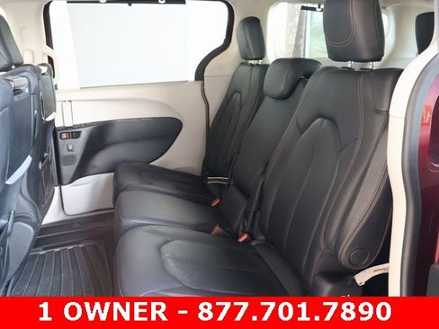 Used 2020 Chrysler Pacifica Touring-L Plus image 14