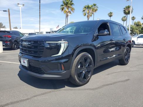 New 2026 GMC Acadia Elevation image 2