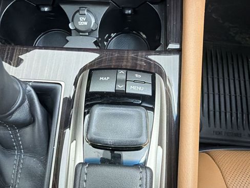 Used 2017 Lexus LS 460 w/ Comfort Package image 31